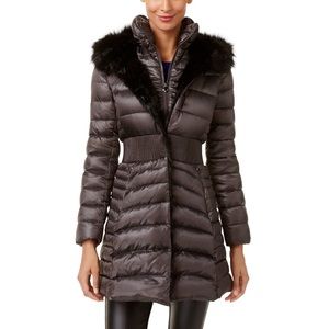 Cinched waist down grey Shelli Segal winter coat